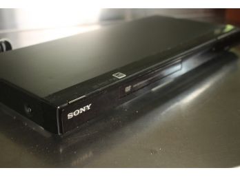 Nice SONY HDMI DVD HDMI Player Model # DVP-NS710H