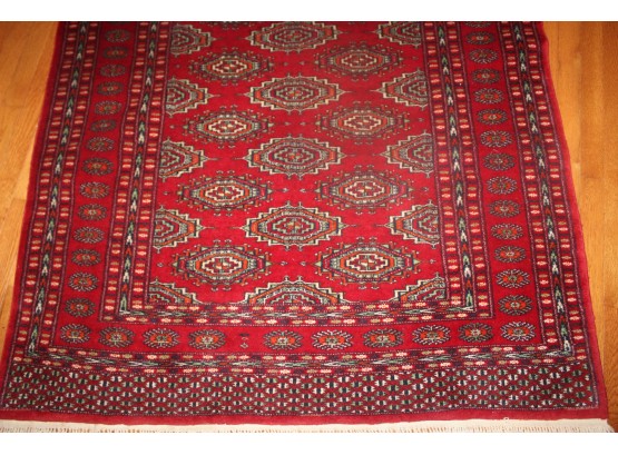 Amazing Hand-Knotted Wool Area Rug