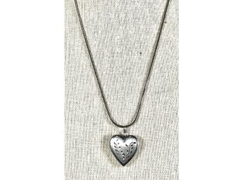 Vintage Sterling Silver Heart Shaped Locket On 16' Long Chain