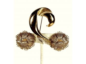 Monet Signed Gold Tone Ear Clips Earrings And Brooch