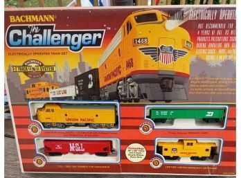Bachman The Challenger Train Set