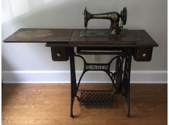 Antique Singer Sewing Machine, Iron Scrolled Bottom, Wooden Case