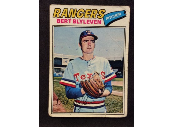 1977 Topps Bert Blyleven