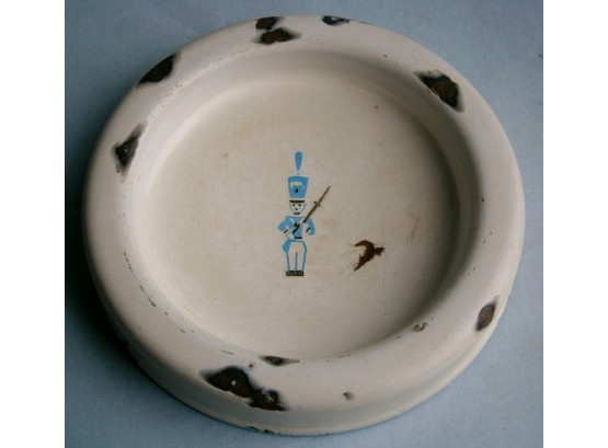Graniteware Baby Dish With Toy Soldier