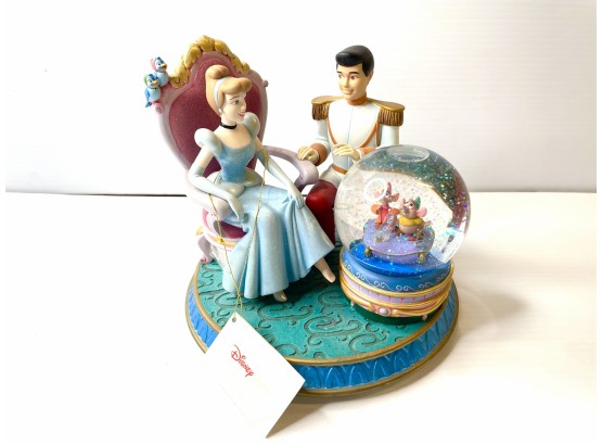 Disney Cinderella Music Snow Globe - Plays ' A Dream Is A Wish Your Heart Makes'