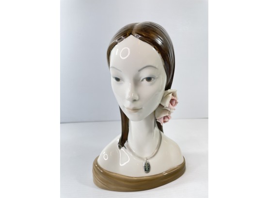 Lladro 'Maja Head ' Bust Porcelain Statue 12.5x8 '
