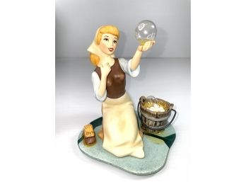 Disney Classic Collection- Cinderella Dreaming **