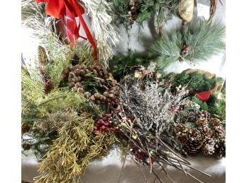 Christmas Wreaths Greenery Decorations