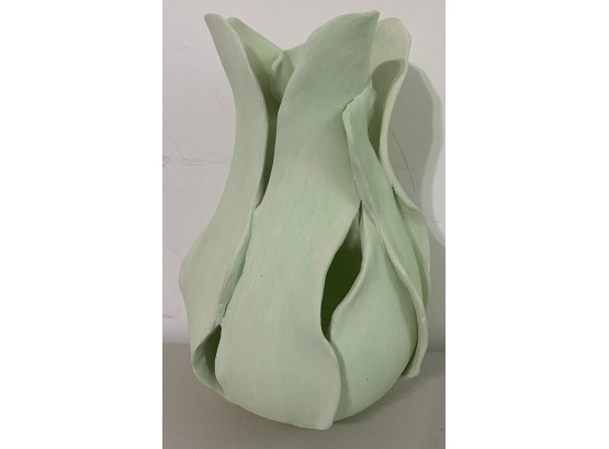 Kaolin Pottery 'leaf' Vase