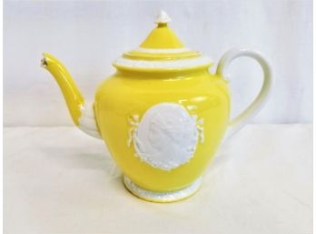 RARE Antique 1930's Musterschutz Union T Yellow Cameo Teapot #4716 Czechoslovakia