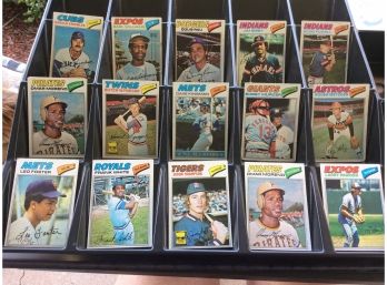 1977 Topps Baseball 52 Card Lot