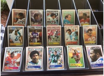 1983 Topps Football 103 Card Lot