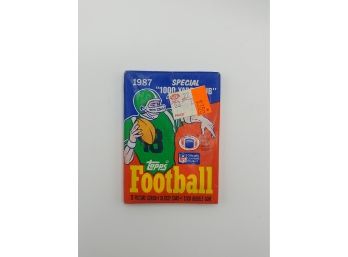 Vintage 1987 Topps Football 2 Wax Packs Collectible Card