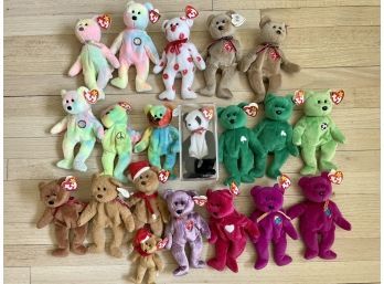 Twenty TY Beanie Babies Bears Including Garcia (1995) & Curly (1996) - All With Swing Tags