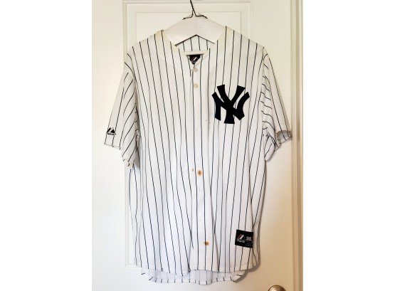Vintage  New York Yankees #2 Derek Jeter Jersey By Majestic - Size XL