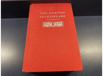 The Norton Shakespeare. Shakespeare's Complete Works. 3438 Page Hard Cover Book Published In 2016.