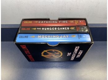 The Hunger Games Triolgy. Suzanne Collins. (3) Three Hard Cover Book In Dust Jackets In Slip Box.