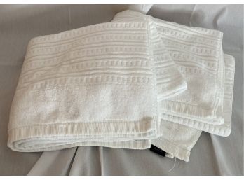 Two Hotel Vendome Towels