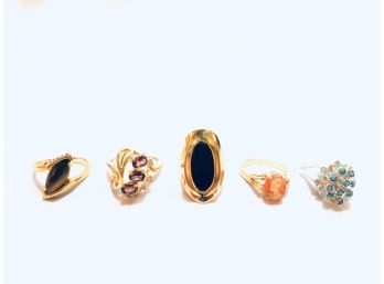 Grouping Of 5 Estate Rings - 18 KT Gold
