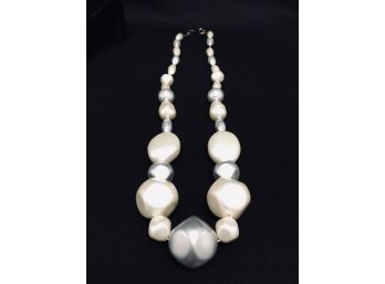 Vintage La Porte Bleue - Paris Single Faux Pearl Necklace