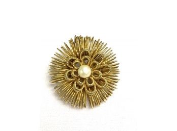 Vintage Goldtone 'starburst' Brooch W/ Center Faux Pearl