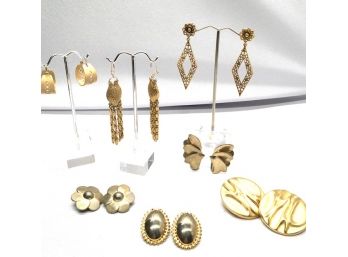 Collection Of 7 Pairs Of Vintage Goldtone Earrings