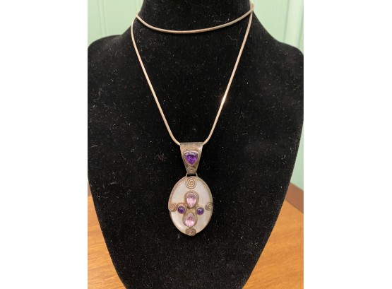 This Beautiful Necklace Needs A Little Cleaning But Looks Like You Could Find A Gem Here