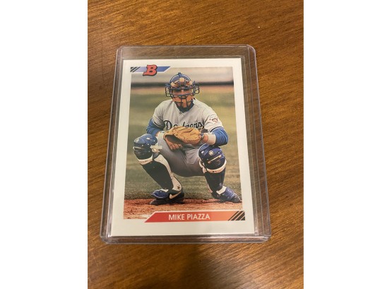1992 Mike Piazza Rookie Baseball Card In Very Good Condition - Kept In Hard Plastic Case