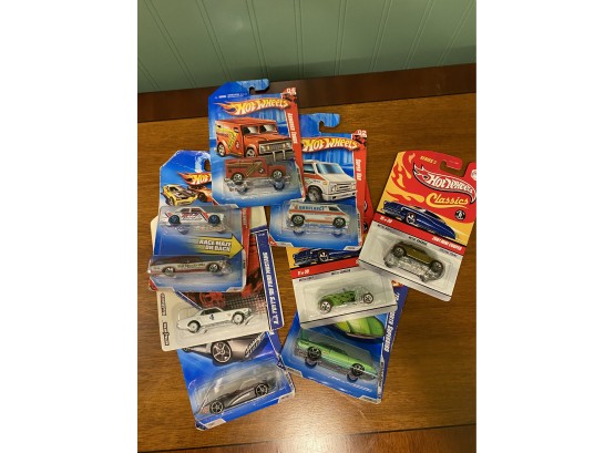 Lot 3 New In The Package Hot Wheels / Matchbox Cars