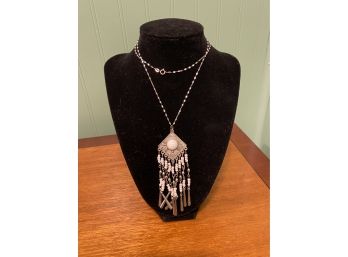 Very Nice Southwestern Feel White And Silver Necklace