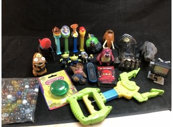 Small Toy Trinket Lot