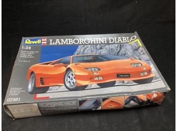 Revall Lamborghini Diablo Plastic Model Kit