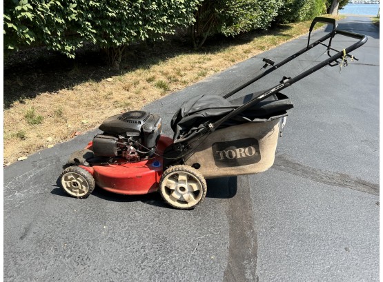 Toro Push Lawn Mower With Clipping Catch Bag