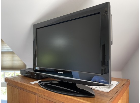 Sharp Combination Liquid Crystal Television With DVD Player
