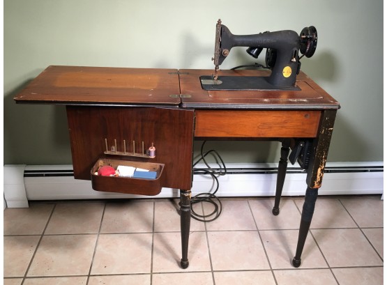 Antique Singer Sewing Machine In Hideaway Cabinet - With Foot Pedal & Assorted Accessories - Great Old Piece !