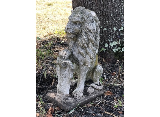 Incredible Large Antique / Vintage Cast Stone Lion With Shield - Amazing Mossy Patina & Rough Surface WOW !
