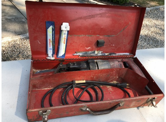 The Industrial Workhorse MILWAUKEE SAWZALL - Works Great - With Many New And Used Blades - With Case !