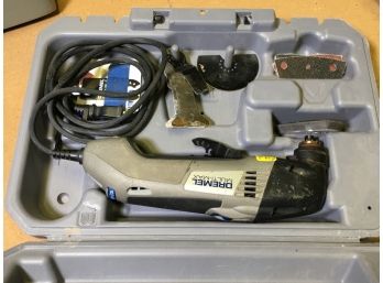 Awesome DREMEL Multi Max Cutting Tool With Several Attachments / Booklet & Original Carrying Case - Works !