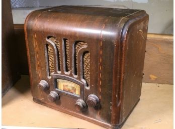 Very Nice Art Deco Style RCA Waterfall Radio - Unsure Of Working Condition - Unusual Style With Wood Inlays
