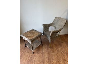 Wicker Chair & Side Table - Outdoor Patio Furniture