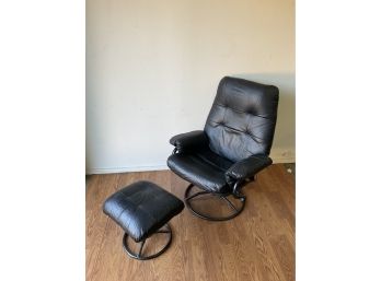 Black Reclining Chair With Foot Rest