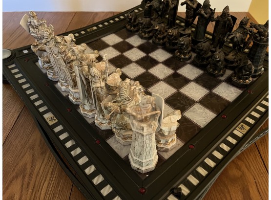 Harry Potter Collectors Chess Set  (LOC W2)