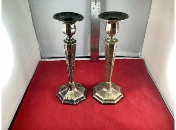 Vintage 1847 Rogers Bros Hammered Candle Stick Holders Silver Plate With Crest On Base Great Patina