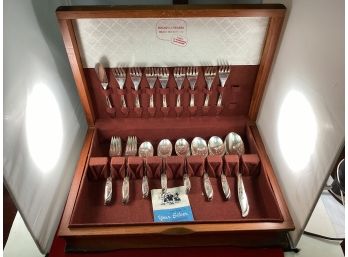 Vintage Holmes & Edwards Inlaid Silverplate Service For 8 With Original Box And Papers Good Overall Condition
