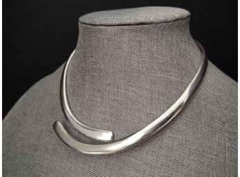 HEAVY MEXICAN STERLING SILVER MID CENTURY CLAMPER HINGED NECKLACE
