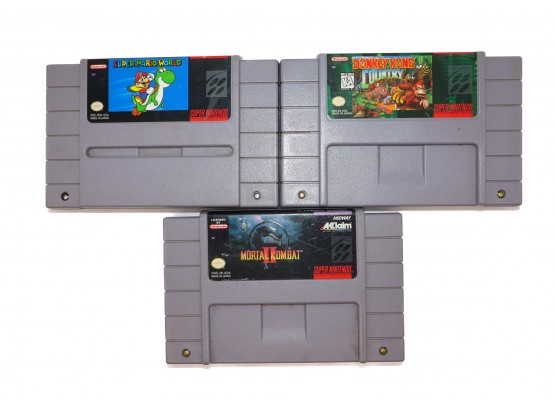 3 Super Nintendo Games Super Mario World, Mortal Kombat II, Donkey Kong Country