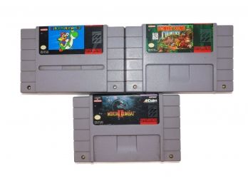 3 Super Nintendo Games Super Mario World, Mortal Kombat II, Donkey Kong Country