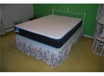 Full Size Metal Bed Frame With Sleepy's Mattress