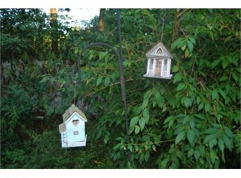 2 Bird Houses On Stand