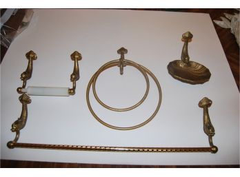Vintage Bathroom Set